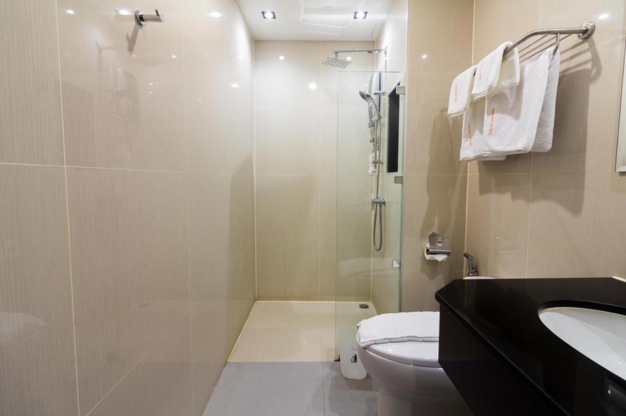 C Hotel Bangna Bangkok Kültér fotó